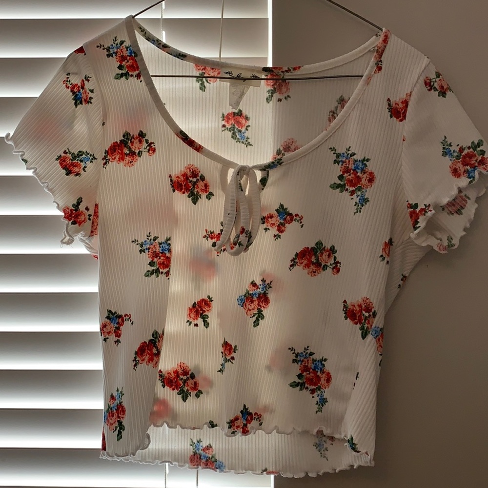 FLORAL TOP